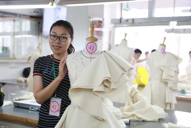 關于舉辦富怡·第五屆全國十佳服裝制版師大賽通知